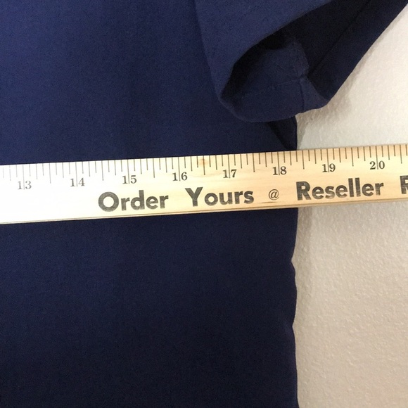 FIGS Technical "Casma" Scrub Top Small Style FW1100 Navy Blue medical shirt - Picture 6 of 10